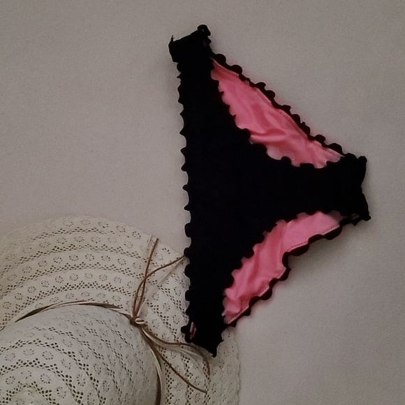 PINK VICTORIA'S SECRET Swimwear Bikini Top Ruffle Hem Bottom Swimsuit Set - Picture 7 of 12